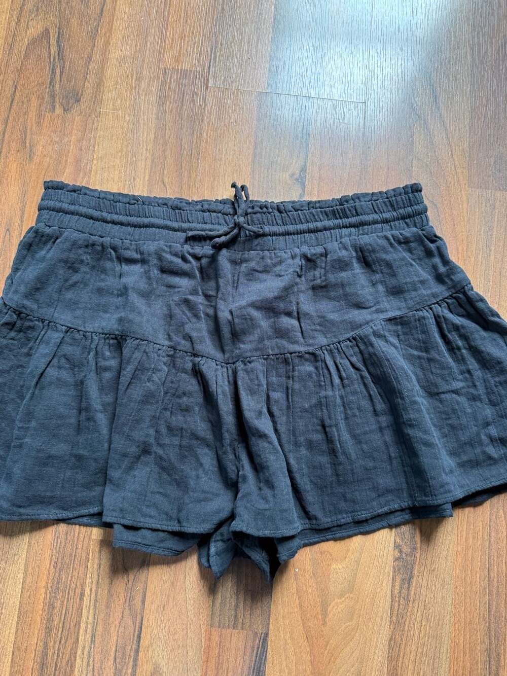 Aeropostale Womens Black Ruffled Gauze Elastic Waist Shorts Size XL